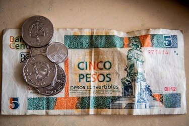 Quién es Alejandro Gil, el exministro de economía de Cuba condenado a cadena perpetua por corrupción y espionaje en un juicio rodeado de secretismo