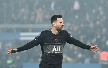 Lionel Messi da negativo a la Covid-19 y regresa a París