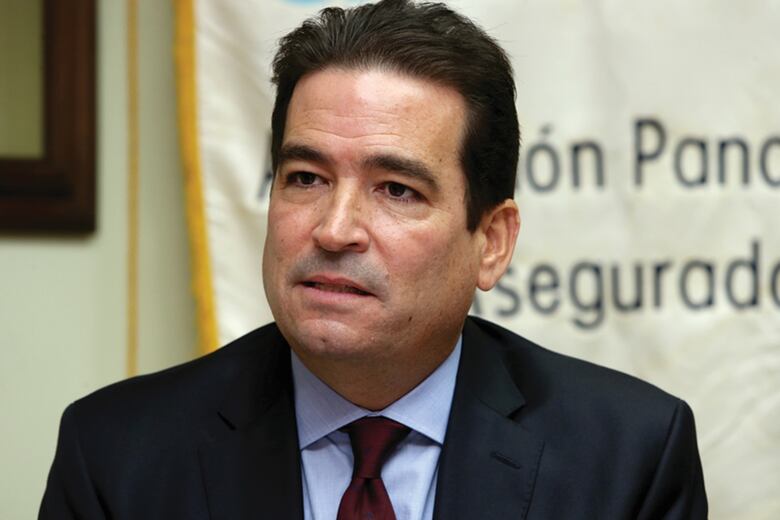 Calificadoras a la espera de cambios de gobierno en Panamá para definir grado de inversión