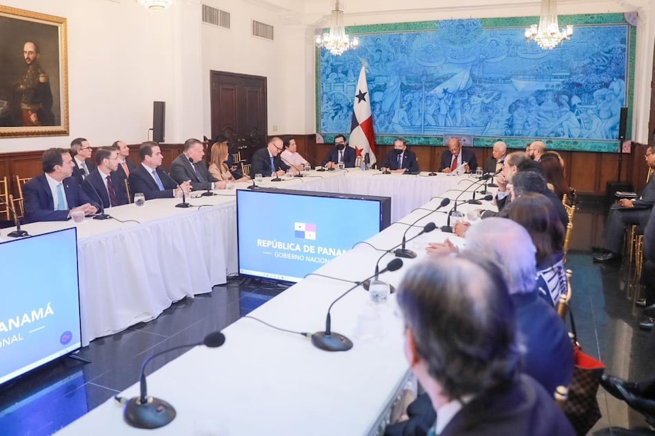 Gabinete autorizó emisión de notas del Tesoro por $630 millones para cancelar deuda con los bancos