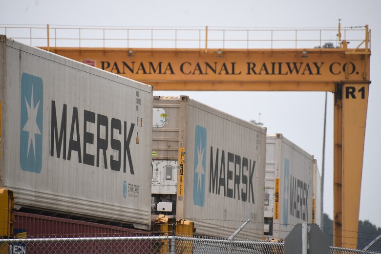 Falta de capacidad en los puertos limita crecimiento del ferrocarril transístmico en Panamá