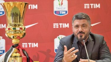 Milan y Juventus chocan hoy en la final de la Copa Italia