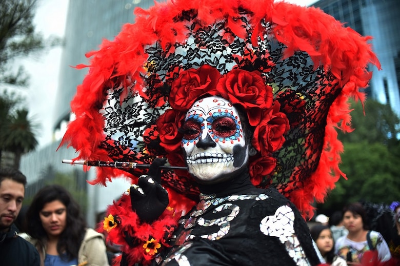Catrinas vs Halloween, al rescate de las tradiciones mexicanas en el Día de Muertos