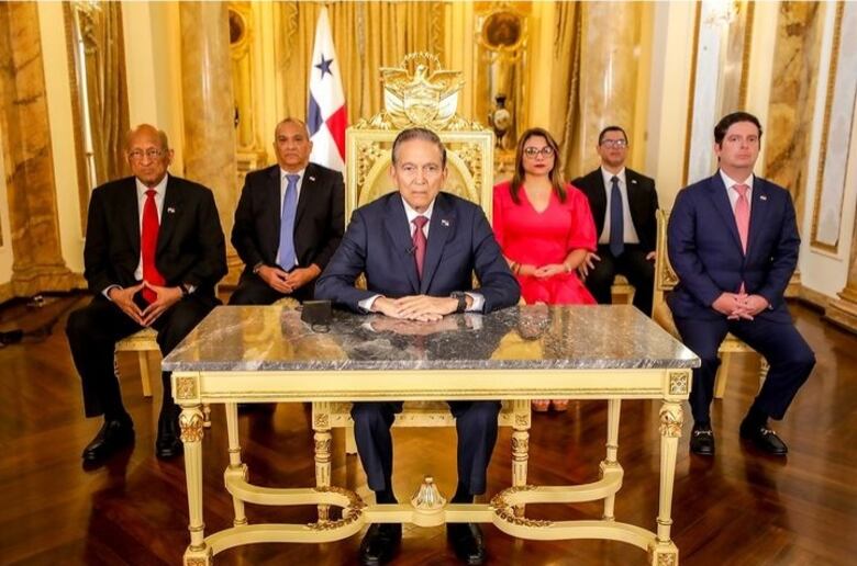 La reacción del poder Ejecutivo: ni renuncias ni mea culpa