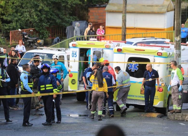 Un muerto y 20 heridos deja la caída de una cabina del sistema de teleféricos en Medellín