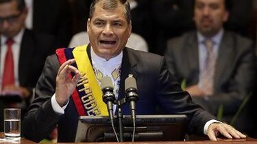 Ecuador gravará herencias superiores a 35 mil 400 dólares, anuncia Correa