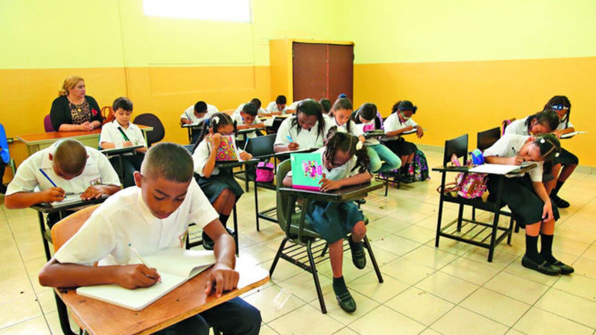DE VUELTA A CLASES