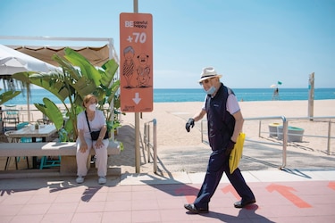 Drones, cámaras y franjas por edad: las playas se adaptan al virus