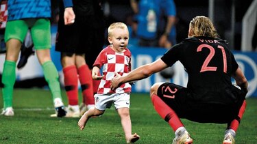 Croacia consigue pase a la final con fútbol y guapeza