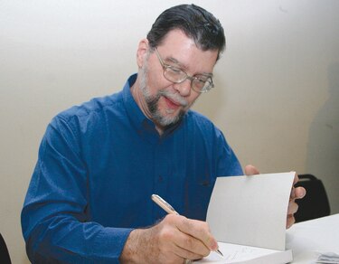 Las más recientes seducciones y desvaríos de Enrique Jaramillo Levi