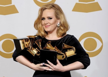 El sello de Adele pospone hasta 2015 el nuevo disco de la artista