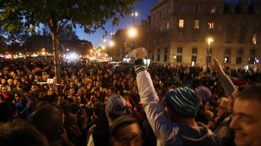 Identificados cinco de los siete terroristas suicidas de París