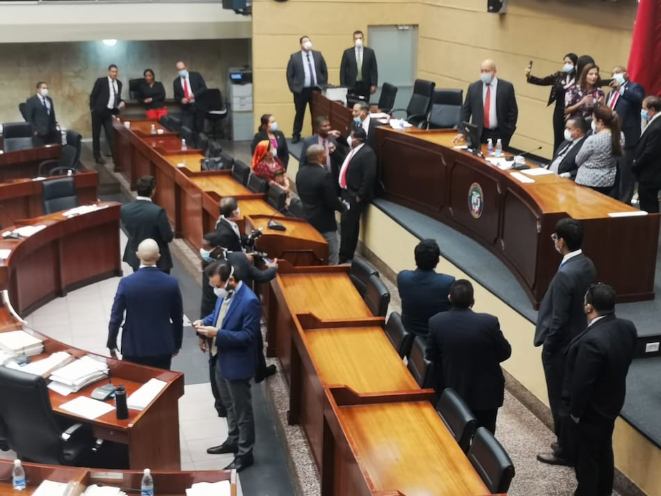 Directiva y jefes de bancadas discutirán sobre el ‘cierre’ de la Asamblea; la ministra pide a los diputados hacerse la prueba del Covid-19