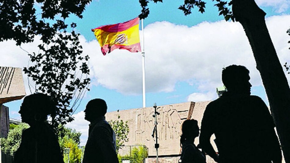 España pierde población