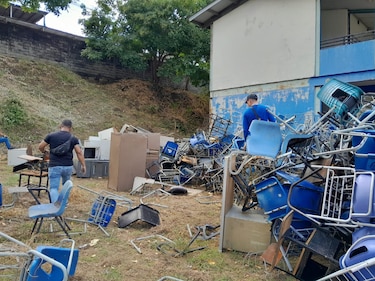 Descarte masivo en 406 escuelas: proyectan eliminar más de 100 toneladas de material obsoleto