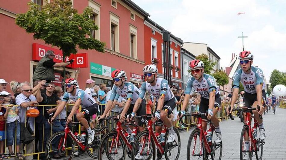 El pelotón en 'shock' tras muerte de Lambrecht