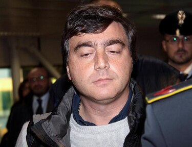 Embajador Curcio citado en Nápoles