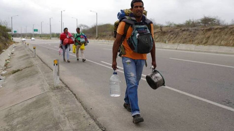 Colombia se dice incapaz de soportar sola la migración venezolana