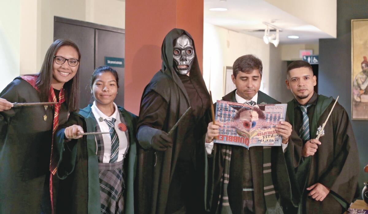 Según uno de sus organizadores, Sigfrido Beluche, el Harry Potter Book Night está hecho para revivir la magia de los primeros días de Harry Potter, cuando vio la luz hace 23 años. Roberto Cisneros