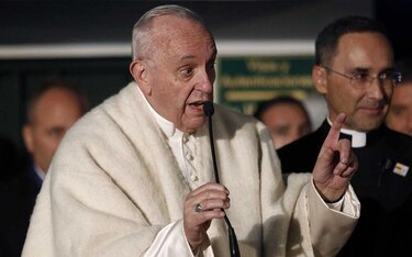 Francisco pide a una Colombia en vías de paz no 'dejarse robar la esperanza'