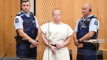 Australiano que mató a 49 fieles en Nueva Zelanda compareció en tribunal