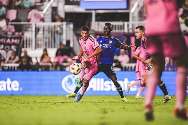 Luis Suárez se luce con un doblete y el Inter Miami se asegura el pase a ‘playoff’