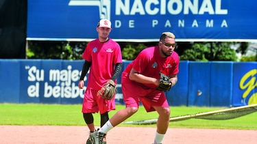 Entrenan para los Bolivarianos