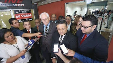 Anuncian recursos contra fallo que exculpó a Martinelli