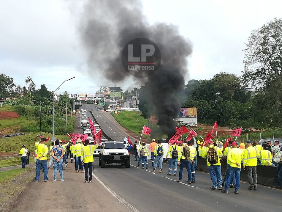 Obreros reanudan jornada de protestas; piden rebajar precios de los alimentos