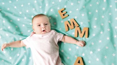 Emma y Liam, nombres más comunes para bebés en 2017