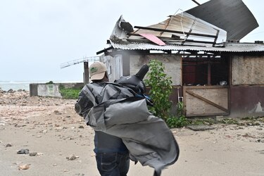Jamaica en máxima alerta ante huracán Melissa; Cuba y Bahamas ordenan evacuaciones