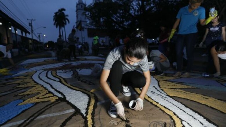 18 alfombras para honrar al Corpus Christi