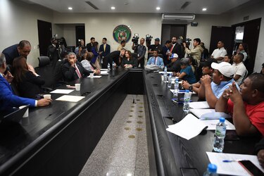 Comisión de Salud aprueba en primer debate proyecto sobre régimen especial bananero