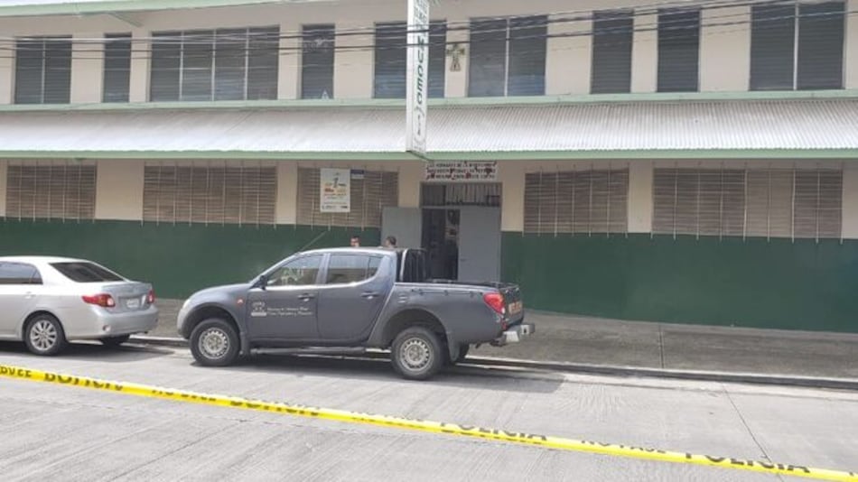 Policía frustra robo y captura sujetos en centro de mujeres de Colón