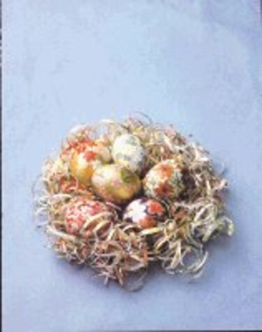 Huevos de Pascua con papel ‘origami’