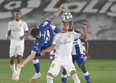 El Puma debuta en España, su equipo cae