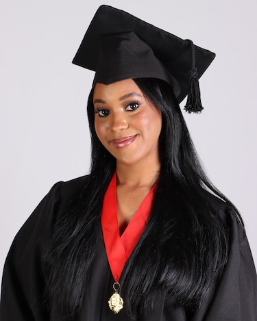 La Universidad de Panamá presenta a los graduados de su Facultad de Derecho y Ciencias Políticas