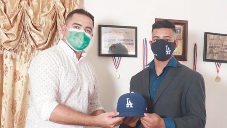 Nueve panas firman por cifra millonaria