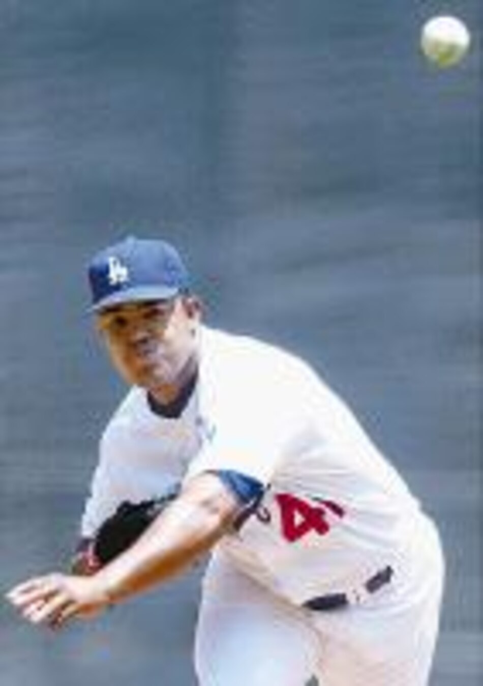 Pérez brilla en triunfo de Dodgers