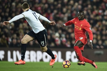 Liverpool vence 2-0 al Tottenham
