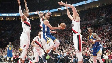 Warriors ponen a Blazers al borde del abismo en el Oeste
