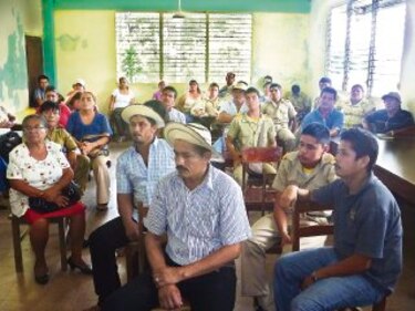 Piden a Brown sacar a rectores de plantel