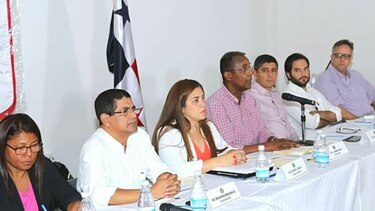 Segundo día de consultas ciudadanas por reformas constitucionales en Bocas del Toro