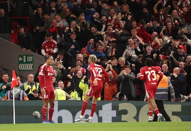 Van Dijk arruina la proeza de Llorente y del Atlético de Madrid