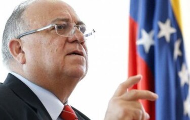 España dice que protegió a embajador de Venezuela durante protesta