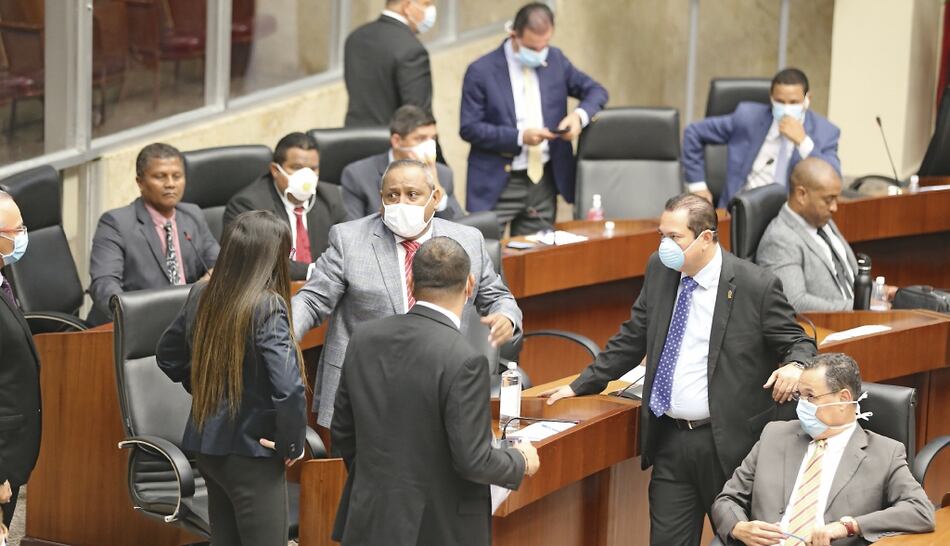 Piden explicación sobre cierre de Asamblea Nacional