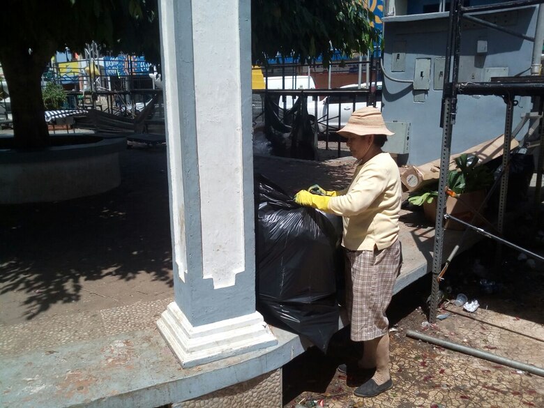 Unas 300 toneladas de basura generó ruta del desfile tableño
