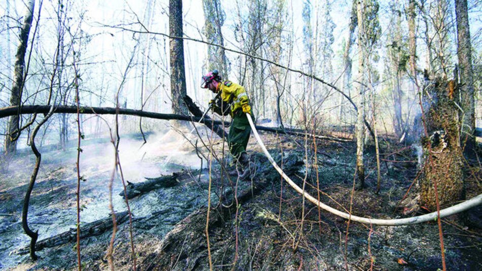 Se duplica la superficie del incendio en Fort McMurray