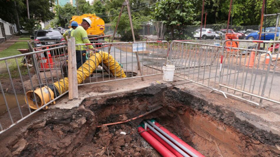 Comienzan trabajos de soterramiento de cables en calle Abel Bravo, Obarrio