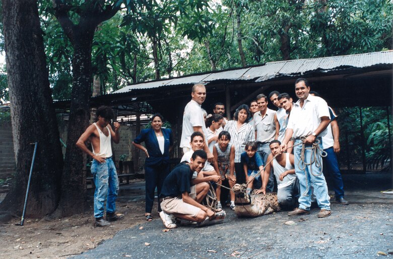 Cómo Juancho, un caimán del Orinoco, juega desde Dallas un papel clave para impedir la extinción de su especie